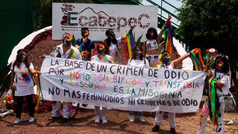 En pleno mes del orgullo LGBTQ+, el gobierno de Ecatepec informó que se suspende la entrega de apoyos a la tarjeta ‘Arcoíris’