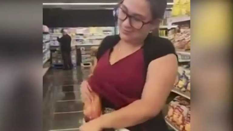 Una mujer fingió estar embarazada y por medio de una panza falsa extrajo varias mercancías en un supermercado en Chile, pero fue detenida