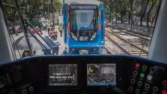 Gobierno de la CDMX Entrega Tres Nuevas Unidades del Tren Ligero