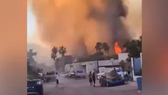 Evacúan a 50 Personas por Incendio en Guaymas, Sonora